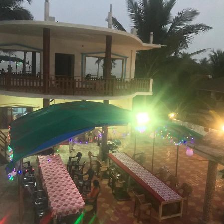 Sam & San Beach Resort Vengurla Eksteriør bilde
